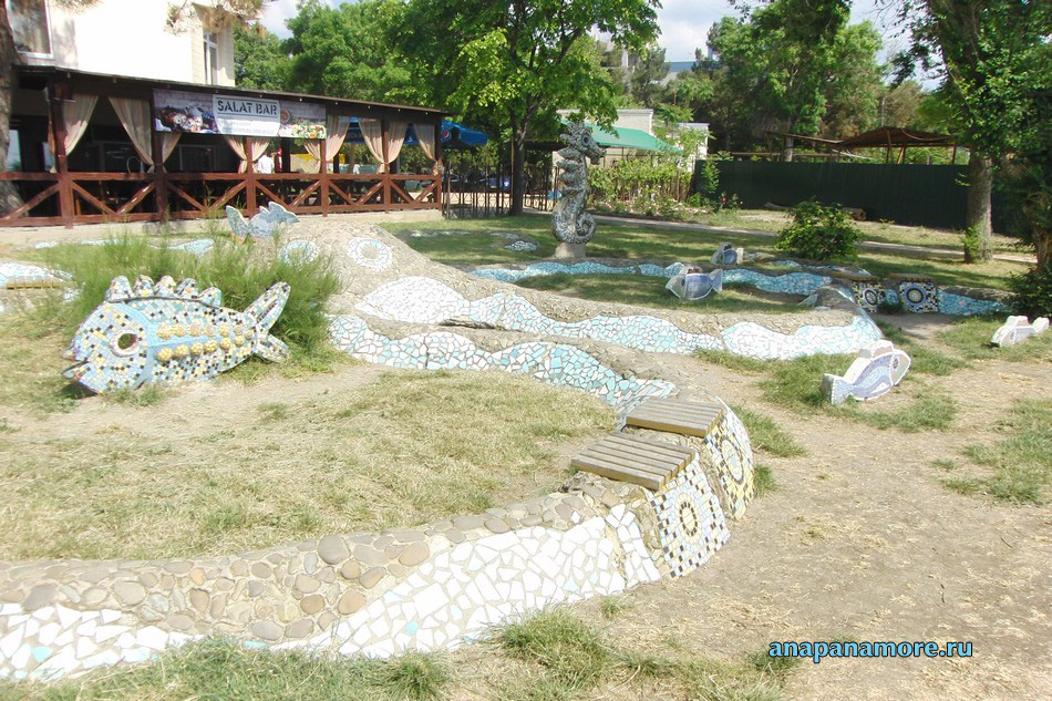 Детский мозаичный городок. Анапа, 3 июня 2015